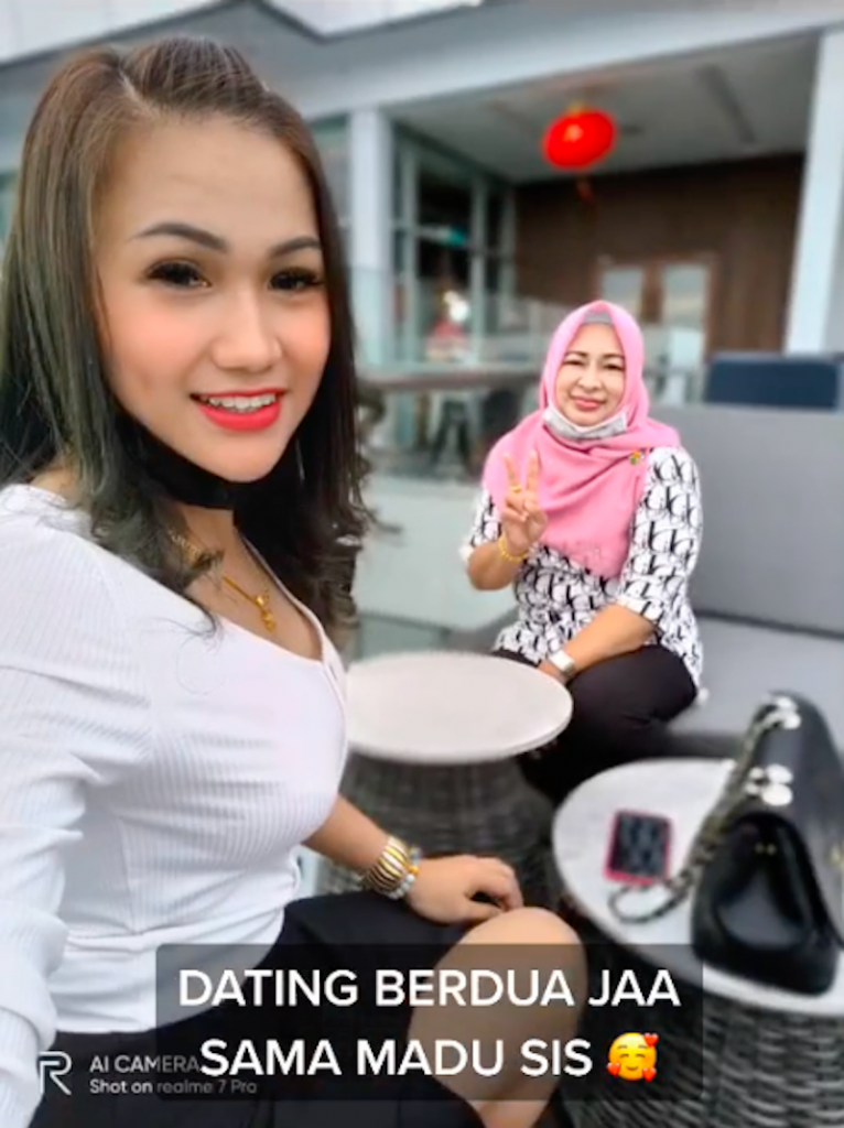 Dating Berdua Dengan Madu Netizen Puji Keikhlasan Wanita Kongsi Suami