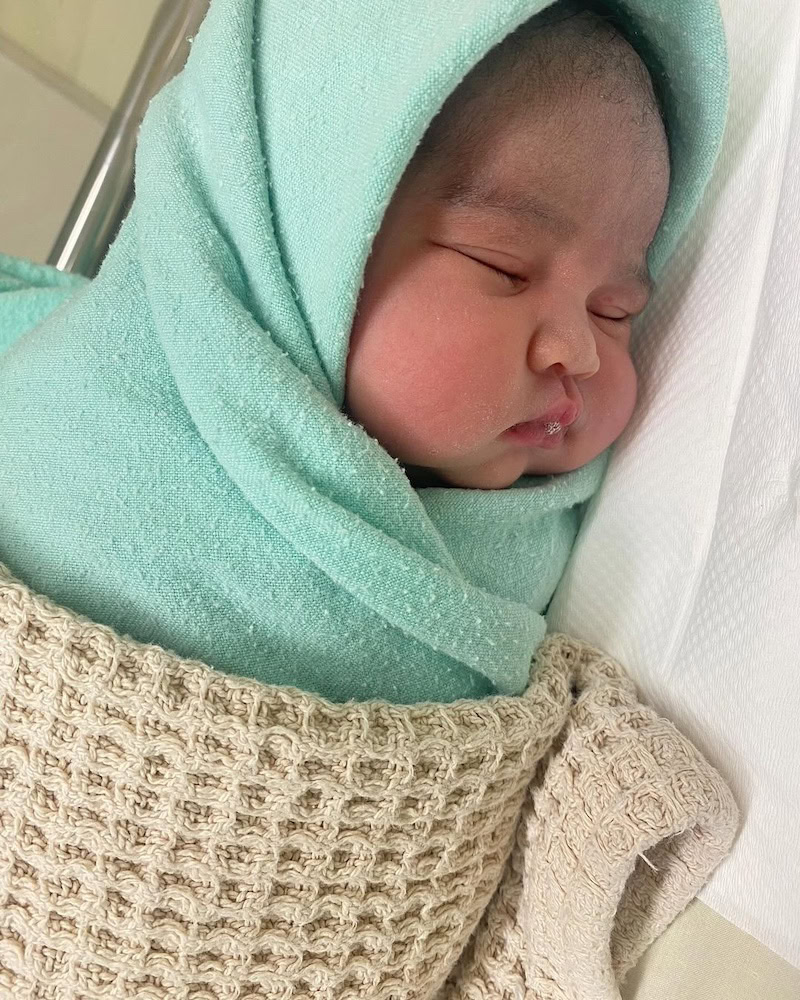 Almy Nadia dedah wajah anak