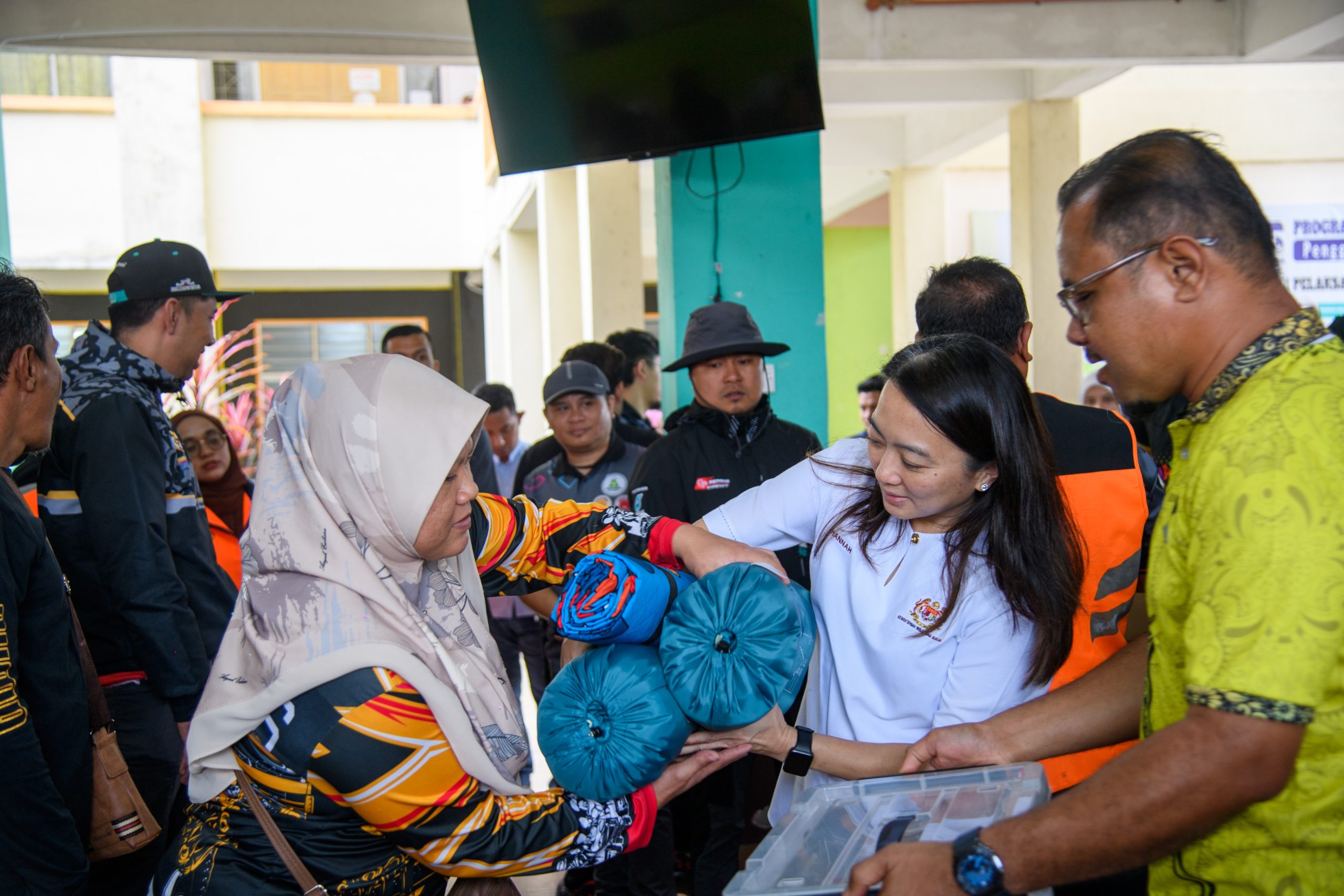 KBS beri sumbangan banjir 