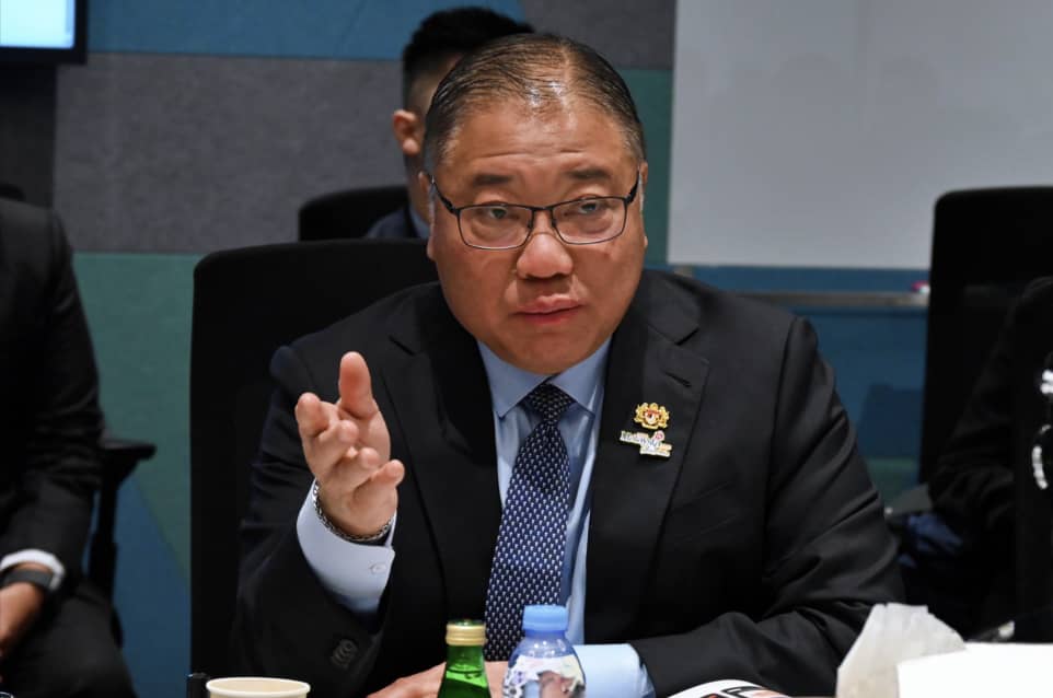 King Sing pertahan pengecualian visa