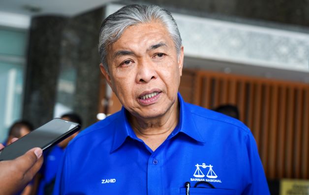 Sudah terima surat letak jawatan, Zahid Hamidi anggap tindakan Tengku Zafrul tak beretika