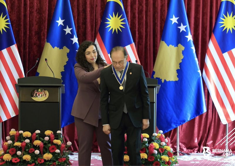 Dianugerahkan Order of Independence
