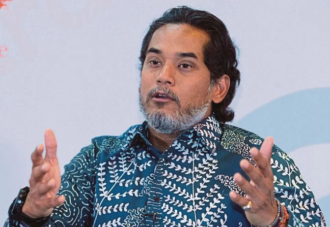 KJ sibuk urus projek