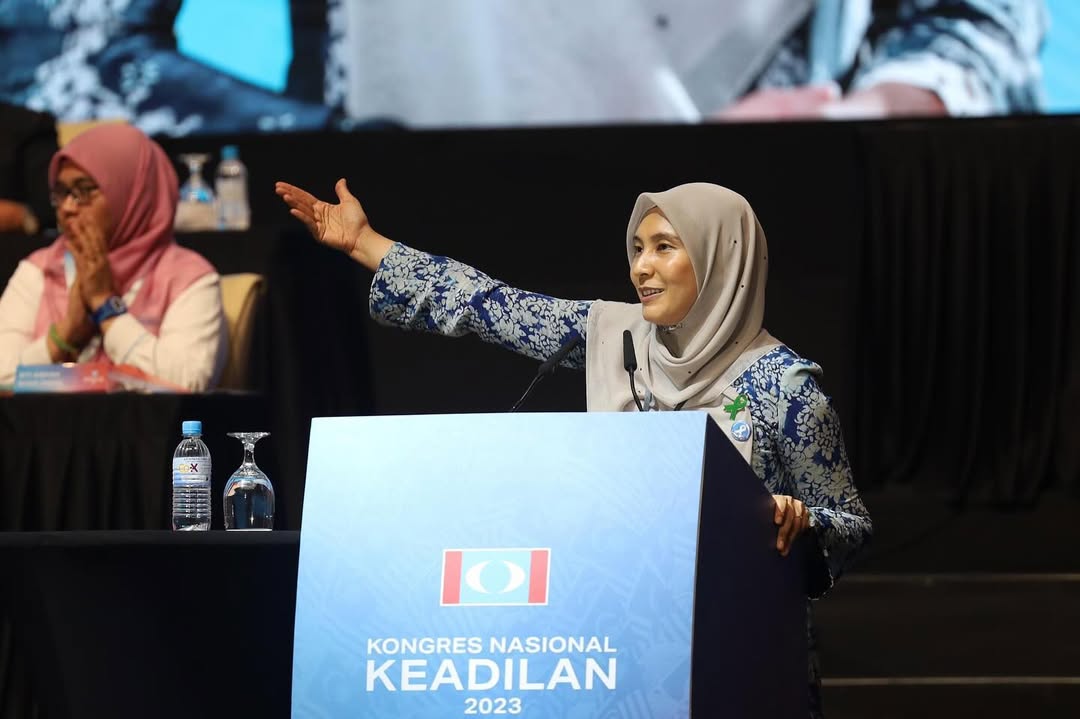 Kontrak Azam