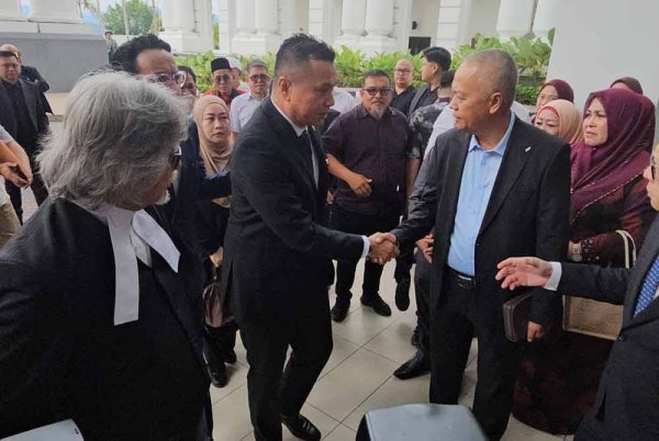 Dua ADUN mengaku tidak bersalah