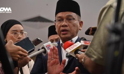 saman pensyarah UIAM