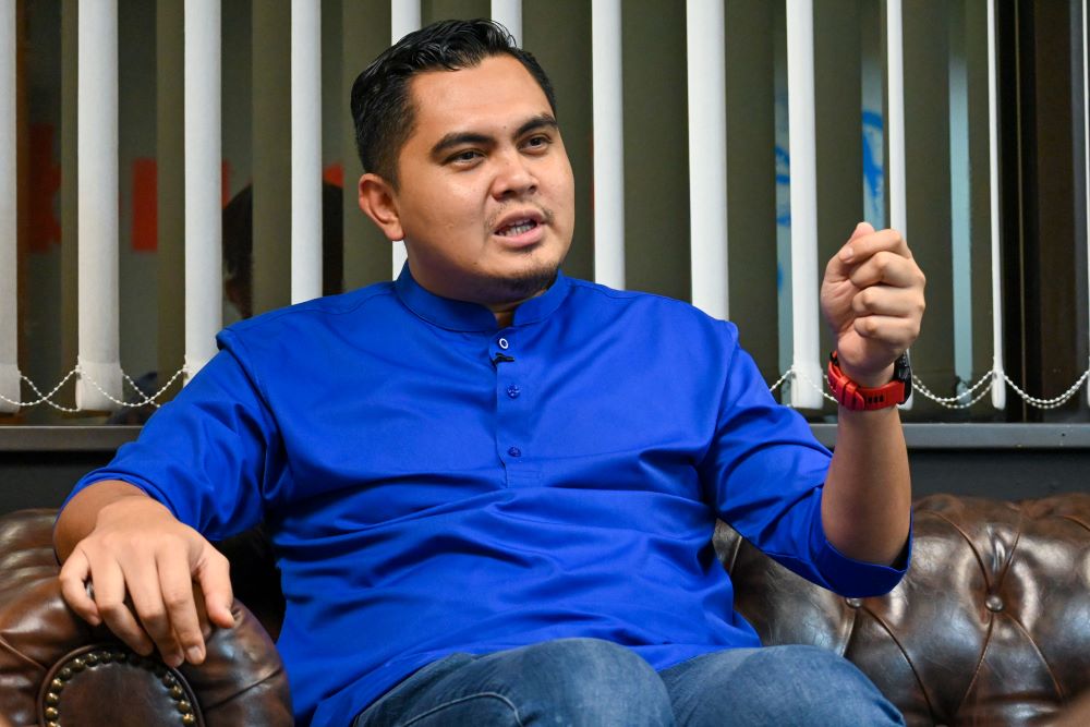 akmal saleh tegur