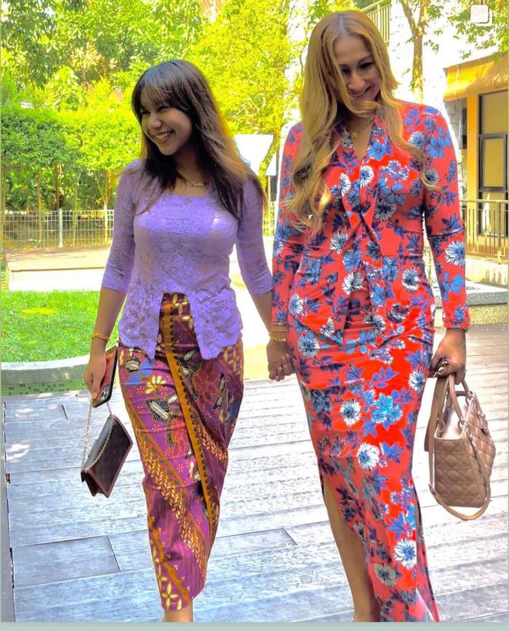 Kak KM berpisah dengan anak