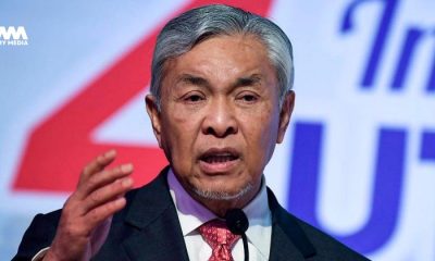 Tengku Zafrul keluar parti