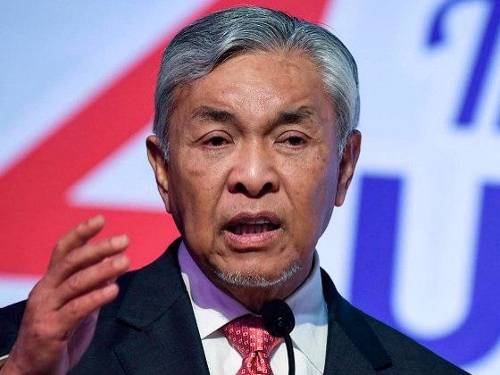 Tengku Zafrul keluar parti