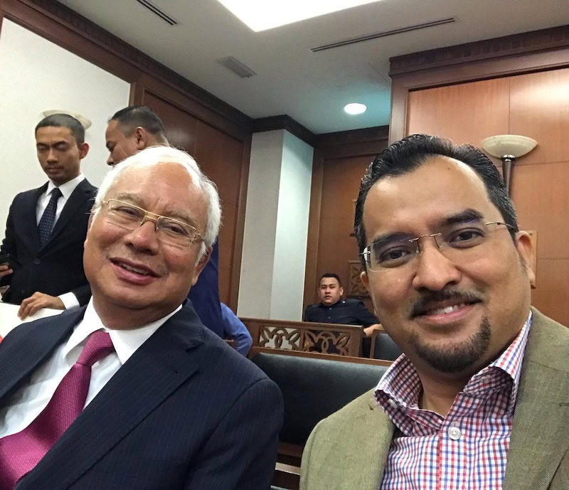 UMNO syukur Titah Adendum sah, mohon tahanan rumah ke atas Najib dilaksana