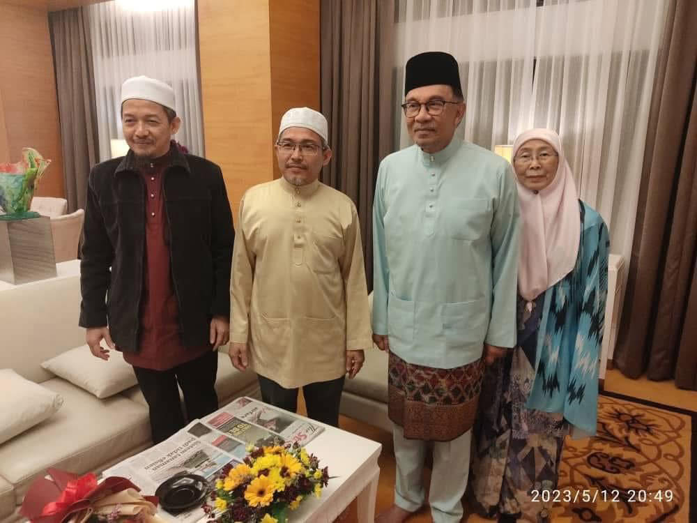Pemimpin berakhlak mulia