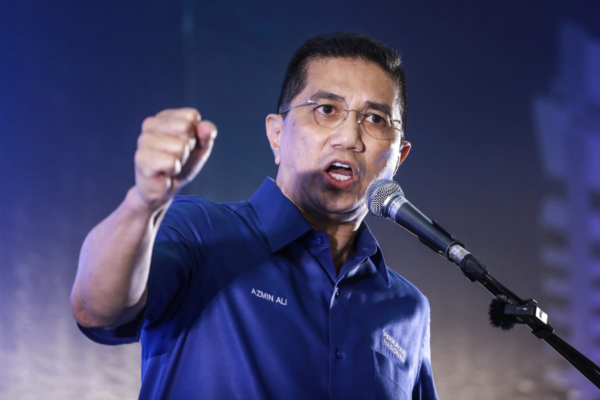 Pembangkang akan bangkitkan insiden Putra Heights dalam sidang DUN – Azmin Ali