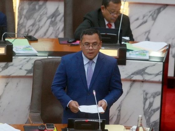 ambil empat ekar tanah