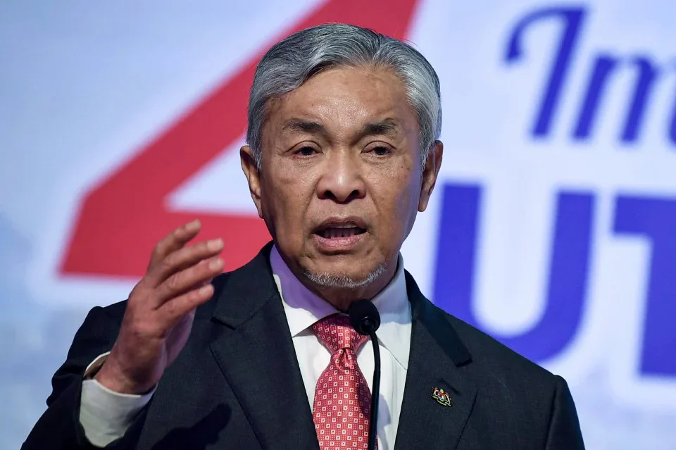 Kerajaan teliti cadangan bina pagar penghadang, pasang lampu di sepanjang jalan Sungai Korok