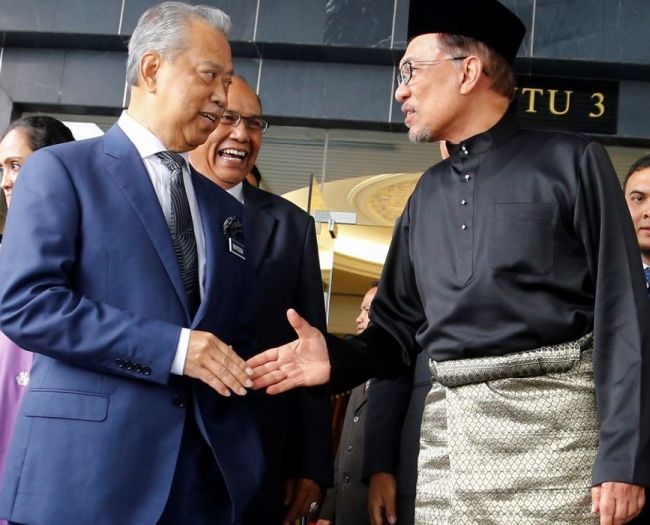Muhyiddin tuntut kebebasan badan kehakiman