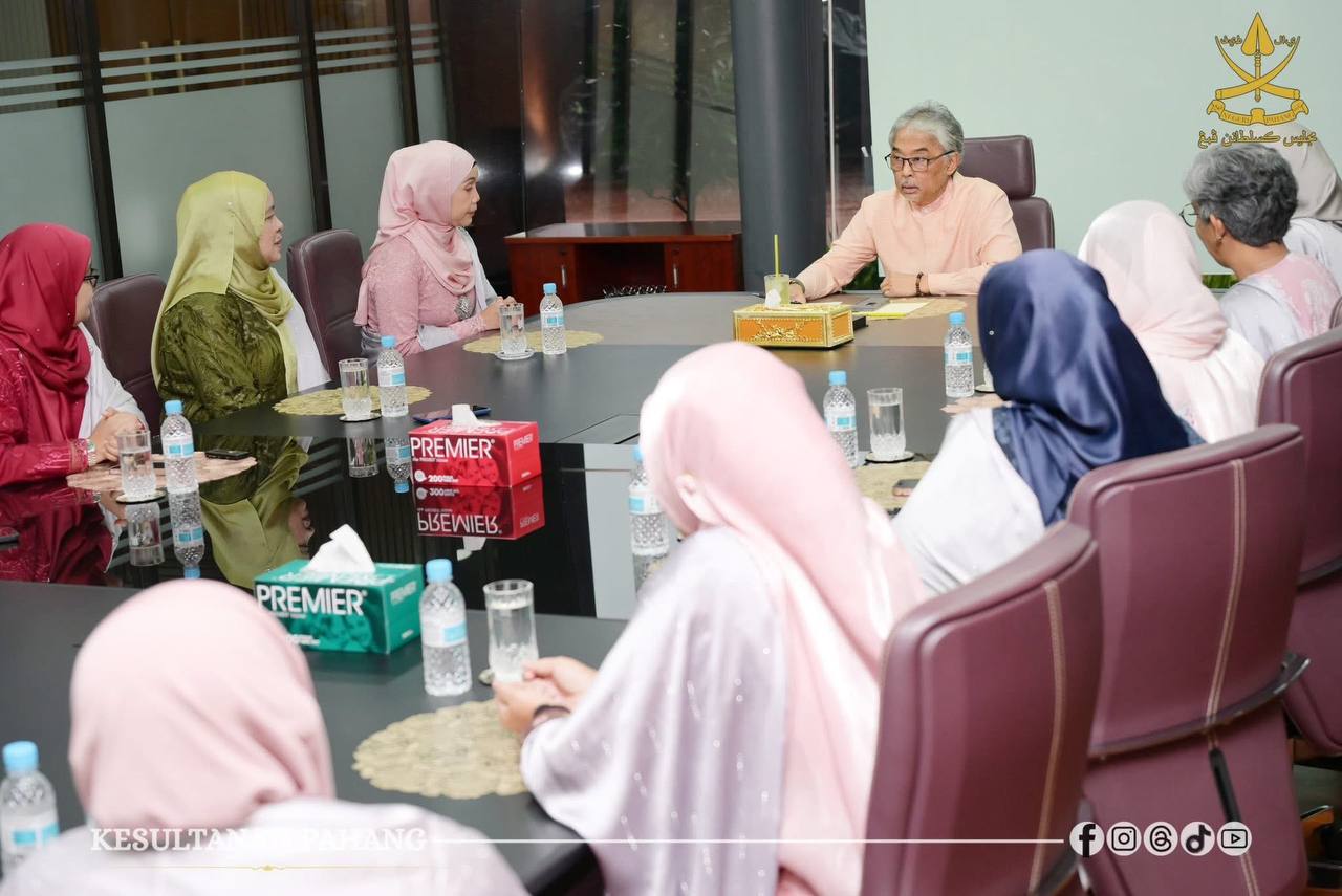 Sultan Pahang gesa haramkan vape