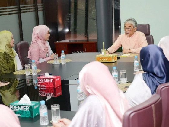 Sultan Pahang gesa haramkan vape