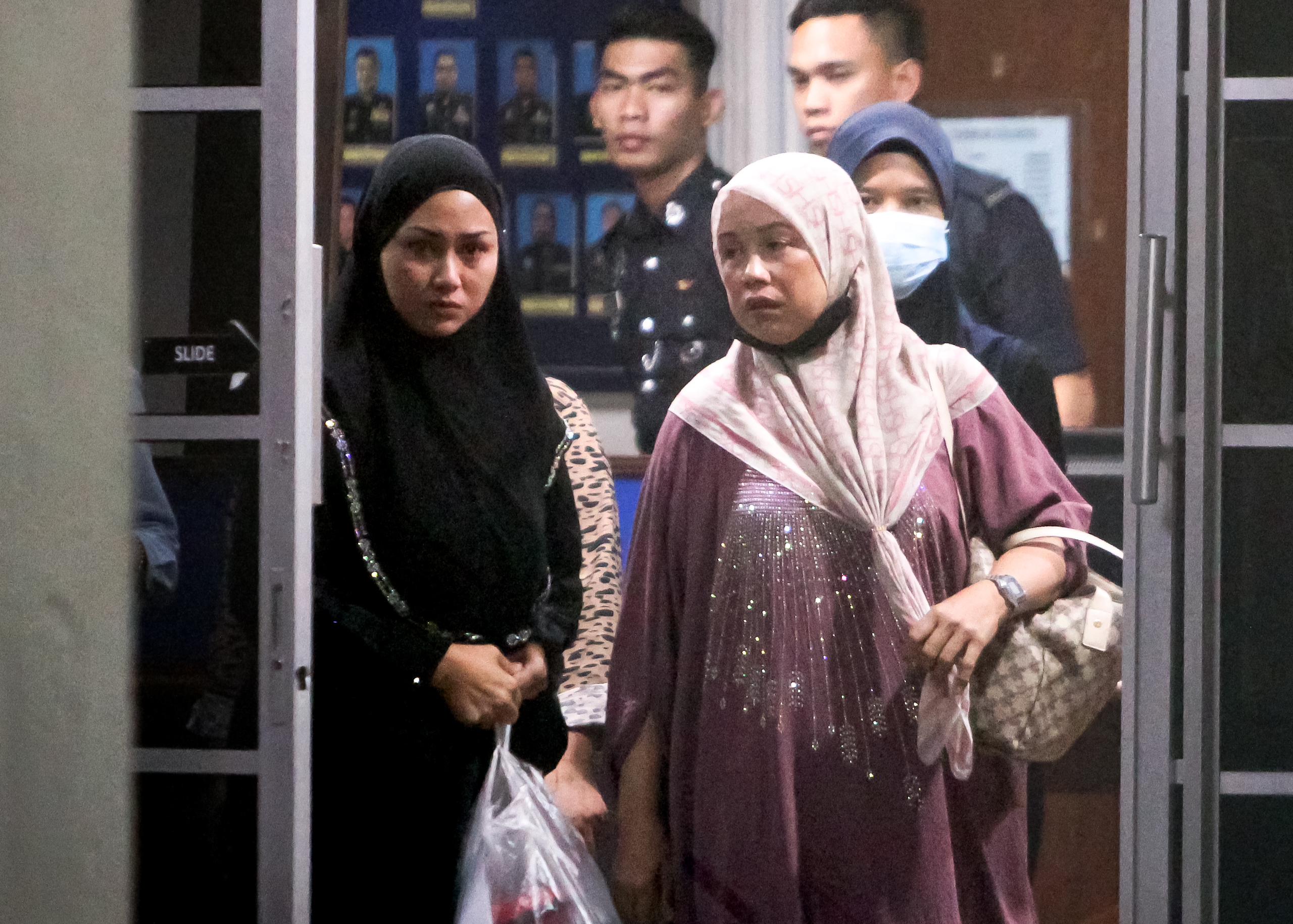 Pulang ke pangkuan keluarga