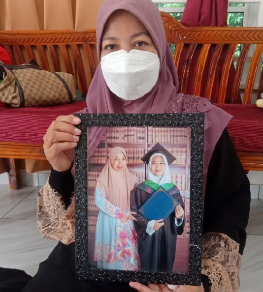 Ibu Zara Qairina