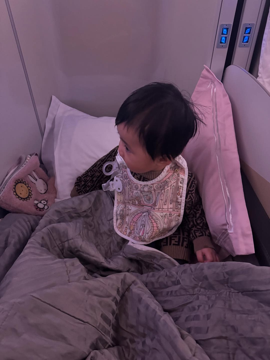 Bawa anak naik kapal terbang 