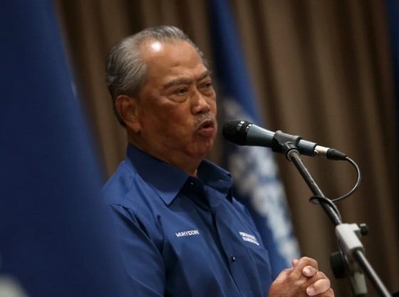 Muhyiddin nafi dakwaan pertahan subsidi minyak