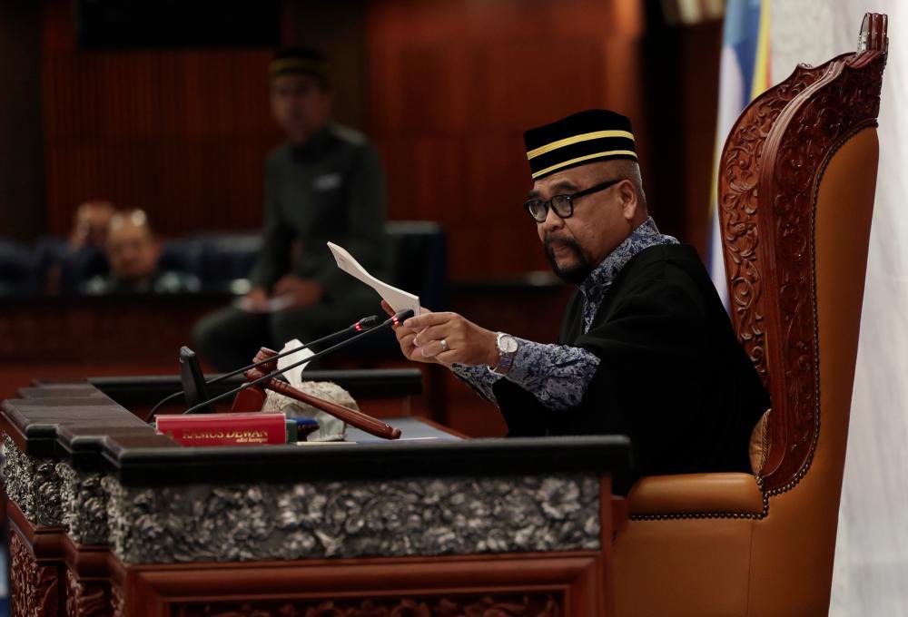 Penjawat awam 