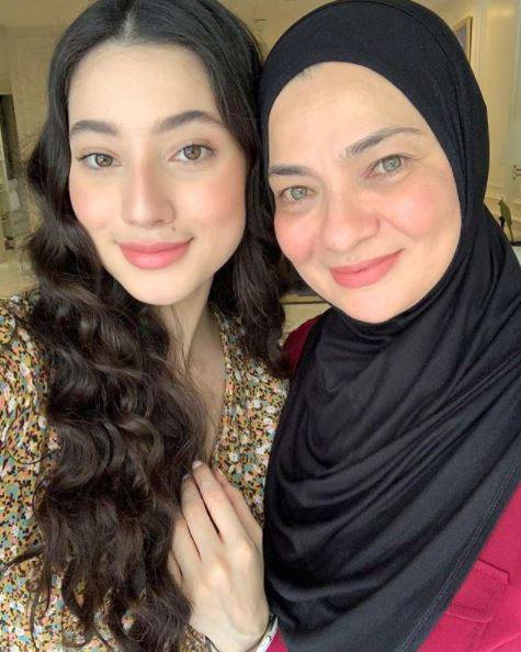 Ameera Khan kongsi gambar lama