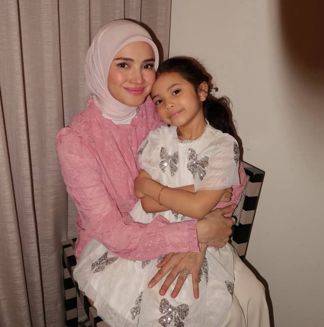 Nur Fazura Nak ikut pergi Disneyland