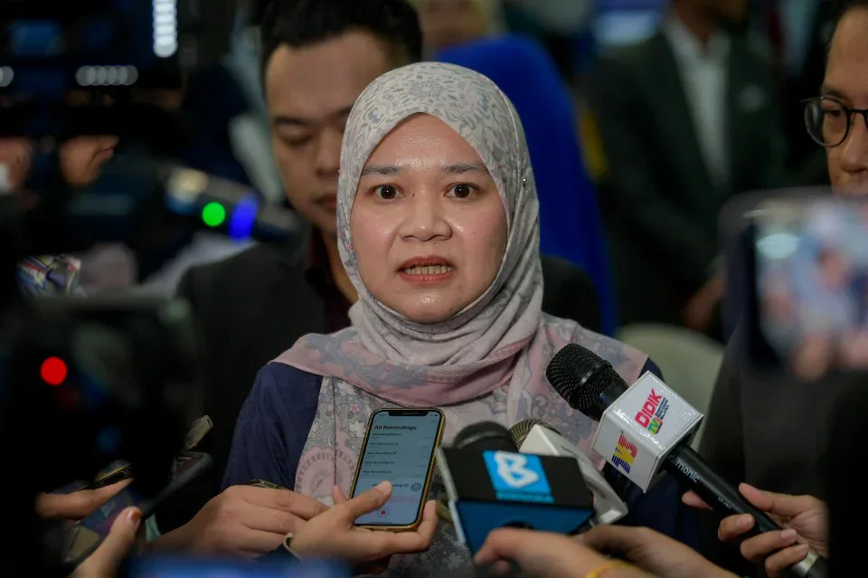 Anak tanpa dokumen