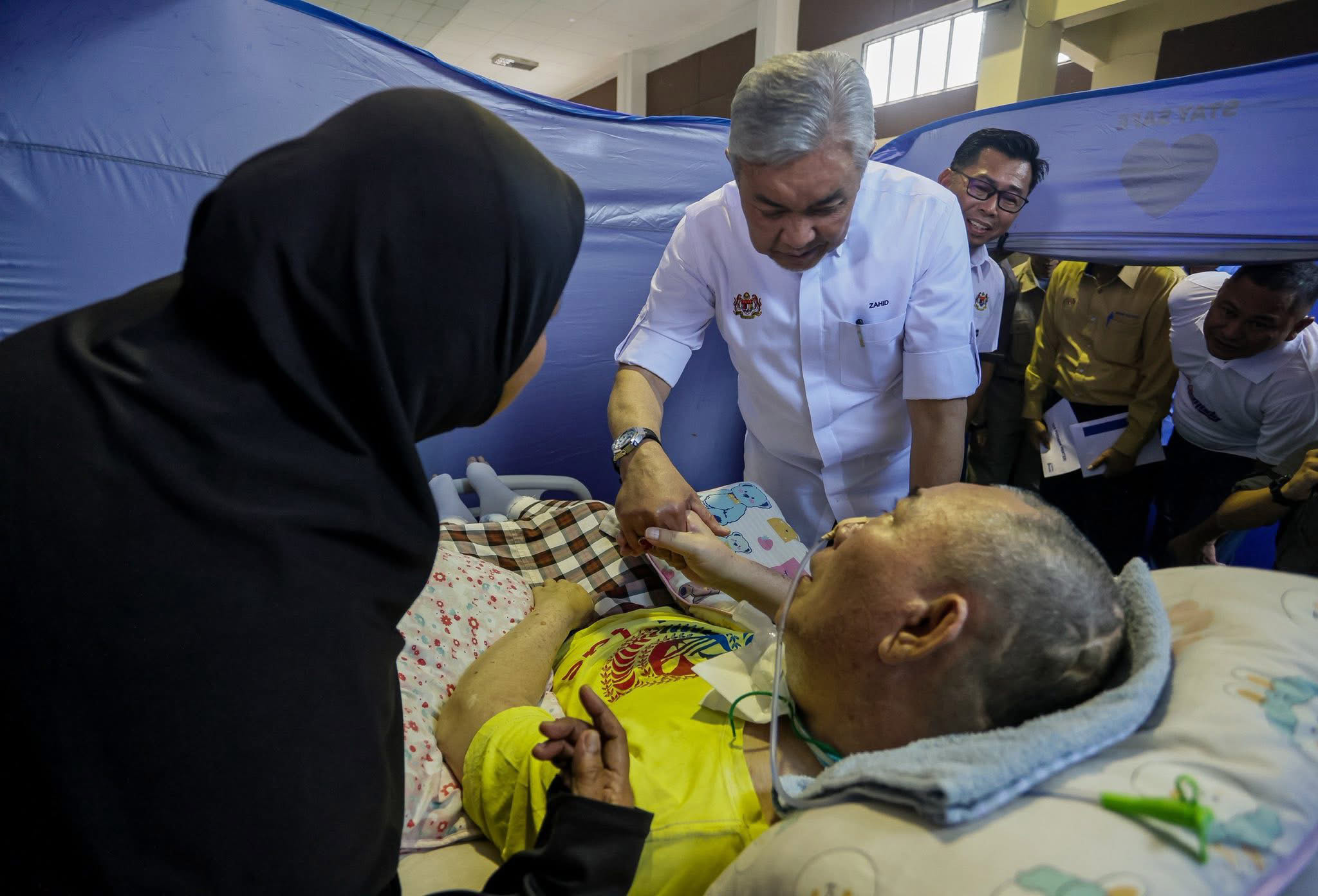 Zahid Hamidi lawat mangsa bencana
