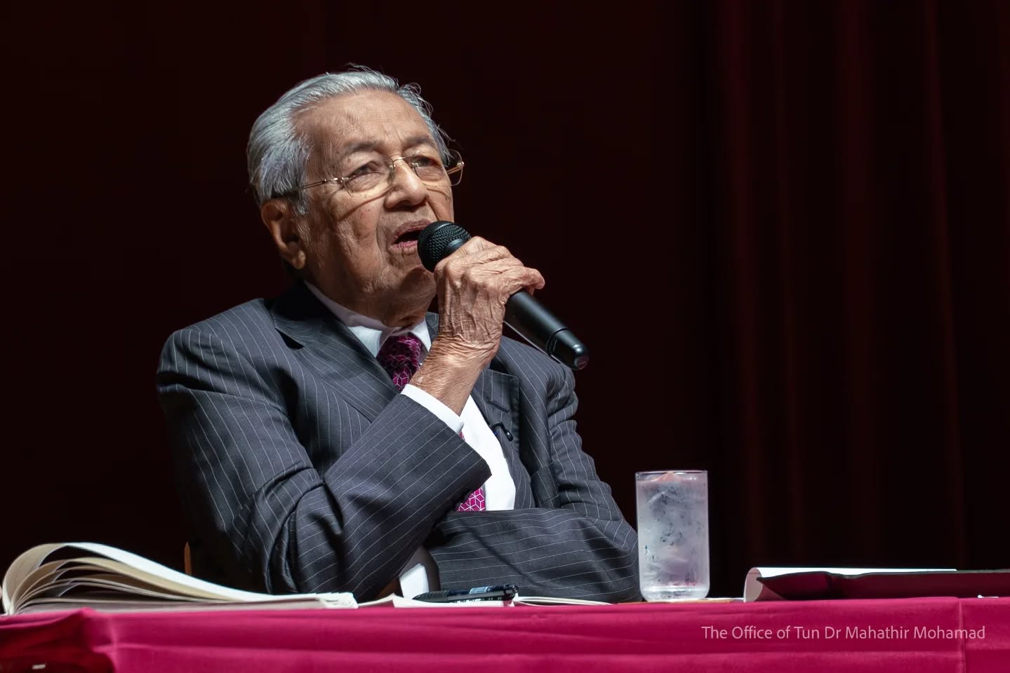 Berebut jadi calon PM