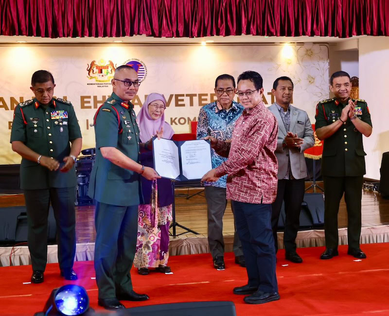 Tabung Pahlawan