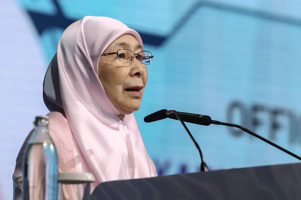 Dr Wan Azizah