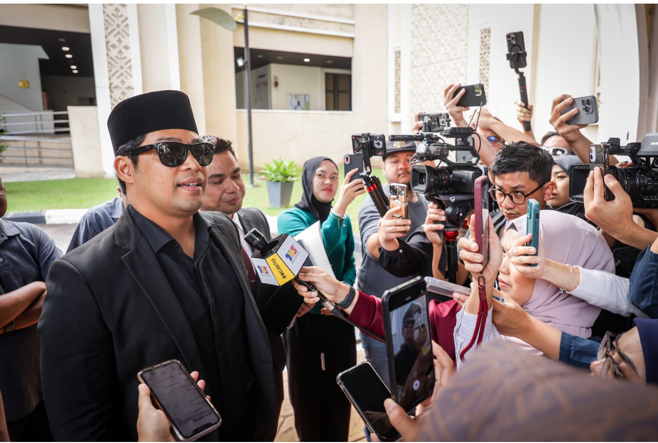 tak gembira jejak kaki