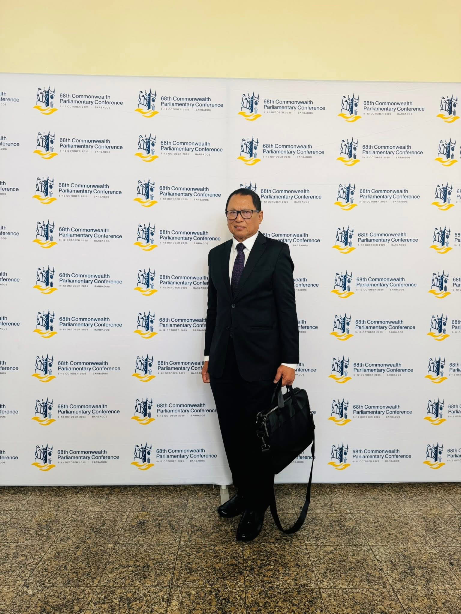 Diberi kerakyatan atas agenda nasional