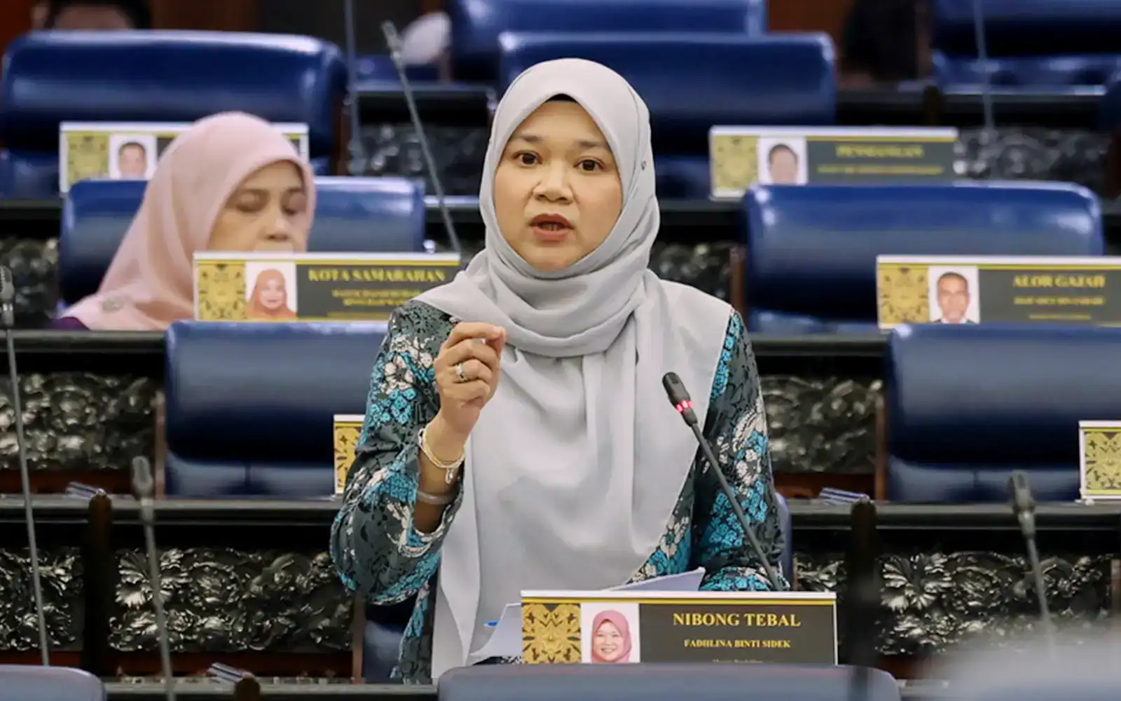 letak jawatan