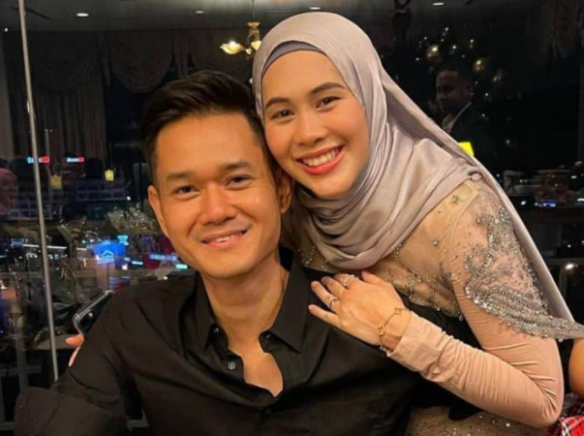 Diceraikan kali pertama