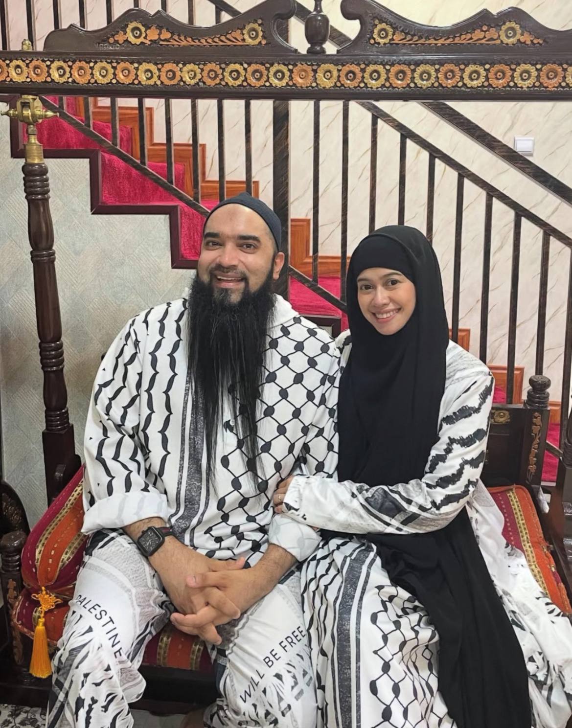 Reda perjalanan isteri mahadi farah lee