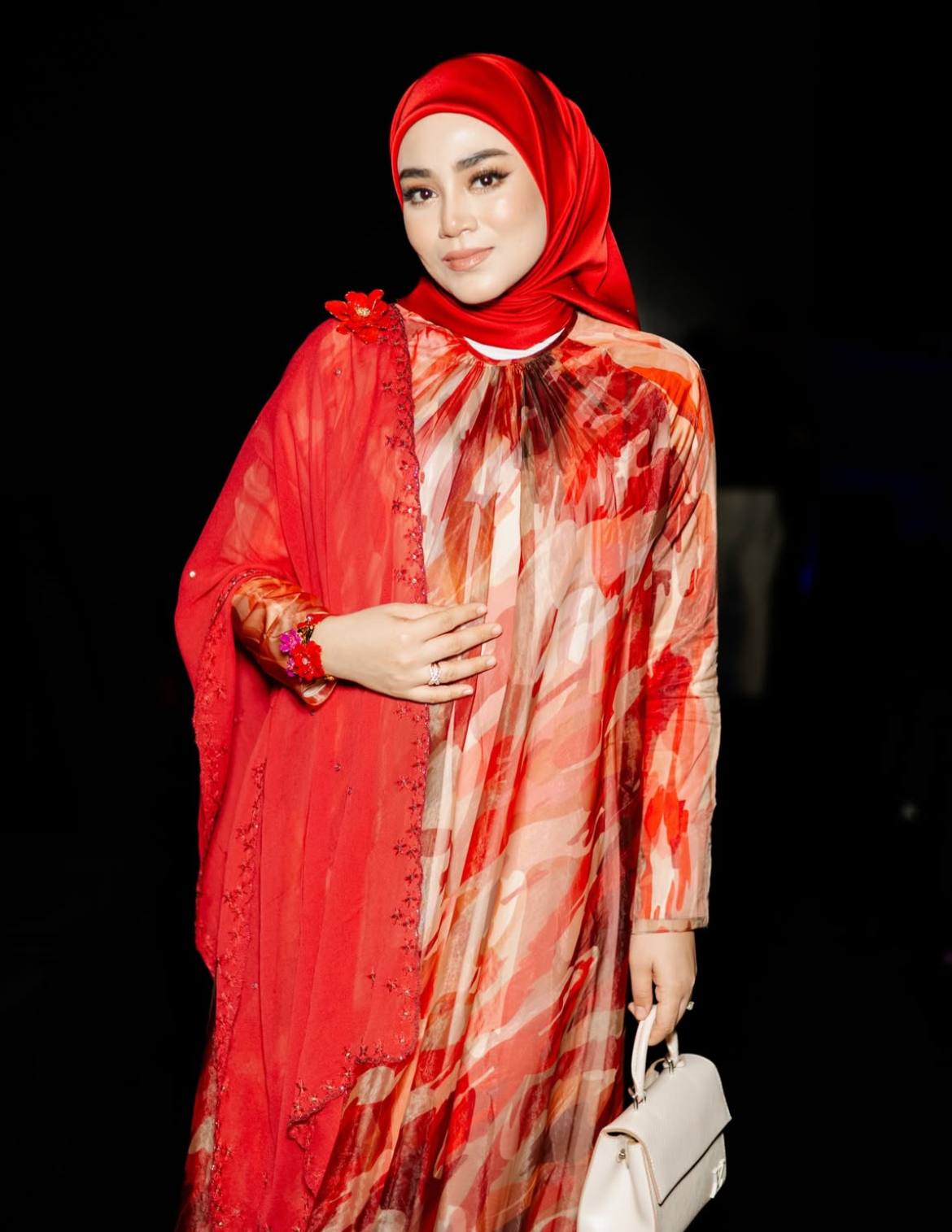 Uyaina Arshad Ketepikan politik demi kemanusiaan