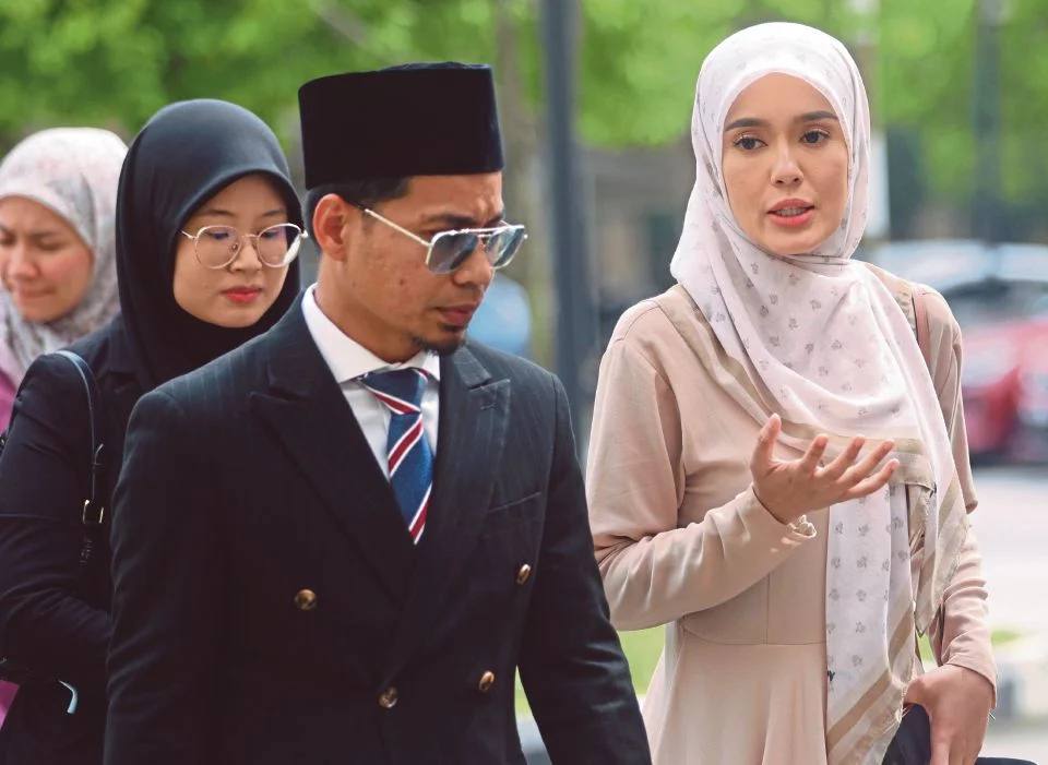 Uqasha senrose Nekad teruskan cerai