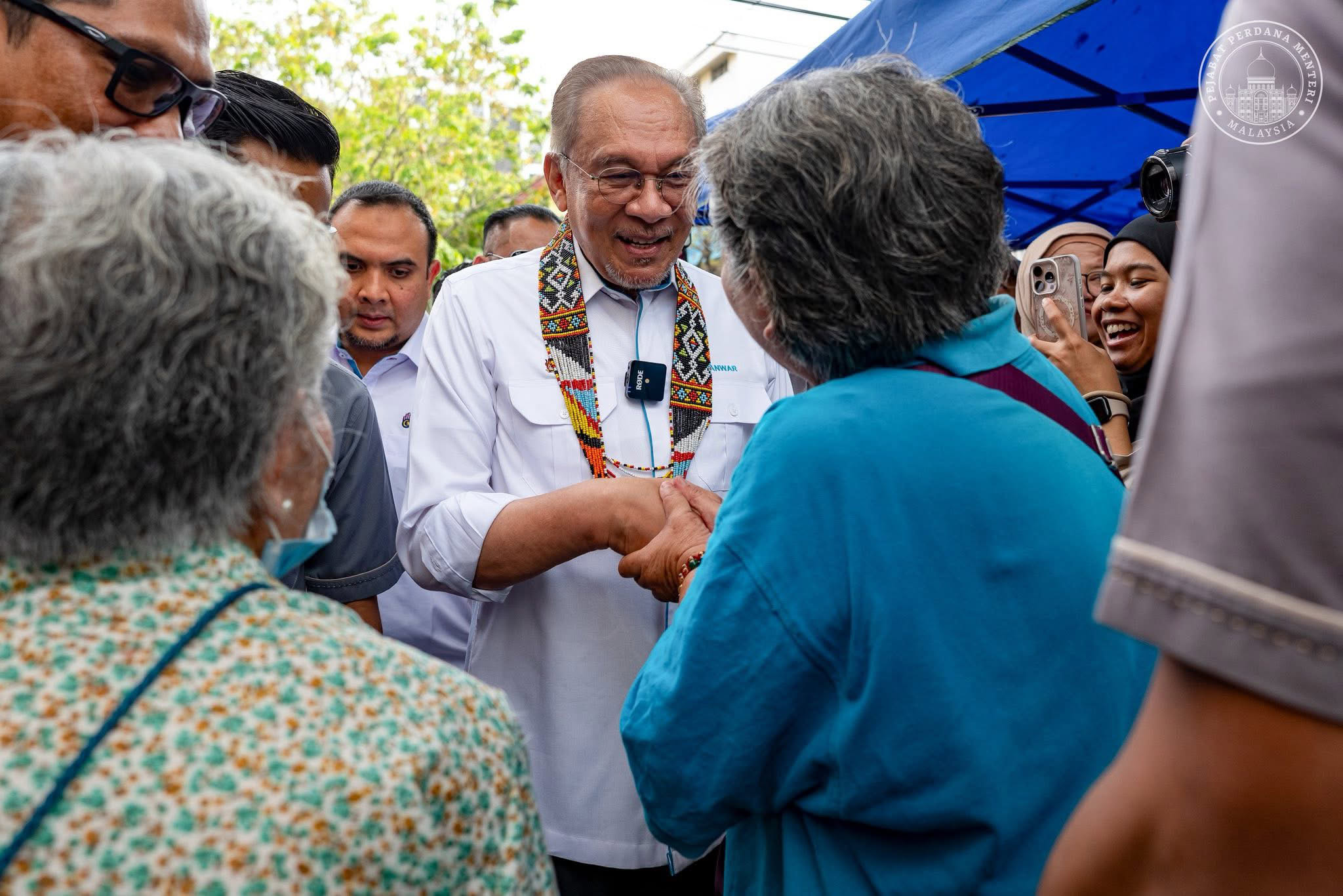 Anwar tegur bekas pemimpin