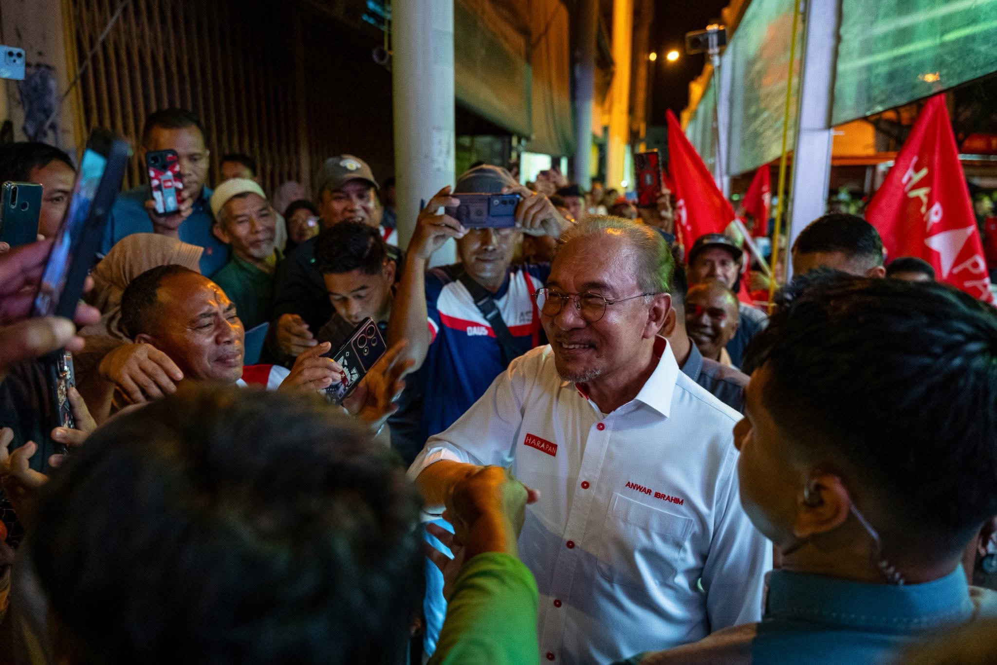 Kerajaan salur RM1.2 bilion tangani masalah elektrik