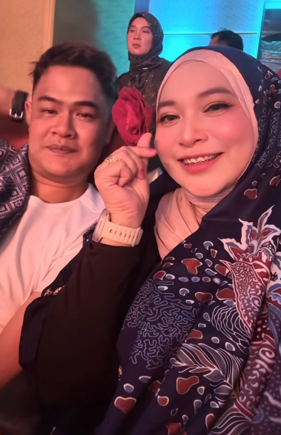 hidayah hamzah Bawa kekasih tonton program lawak