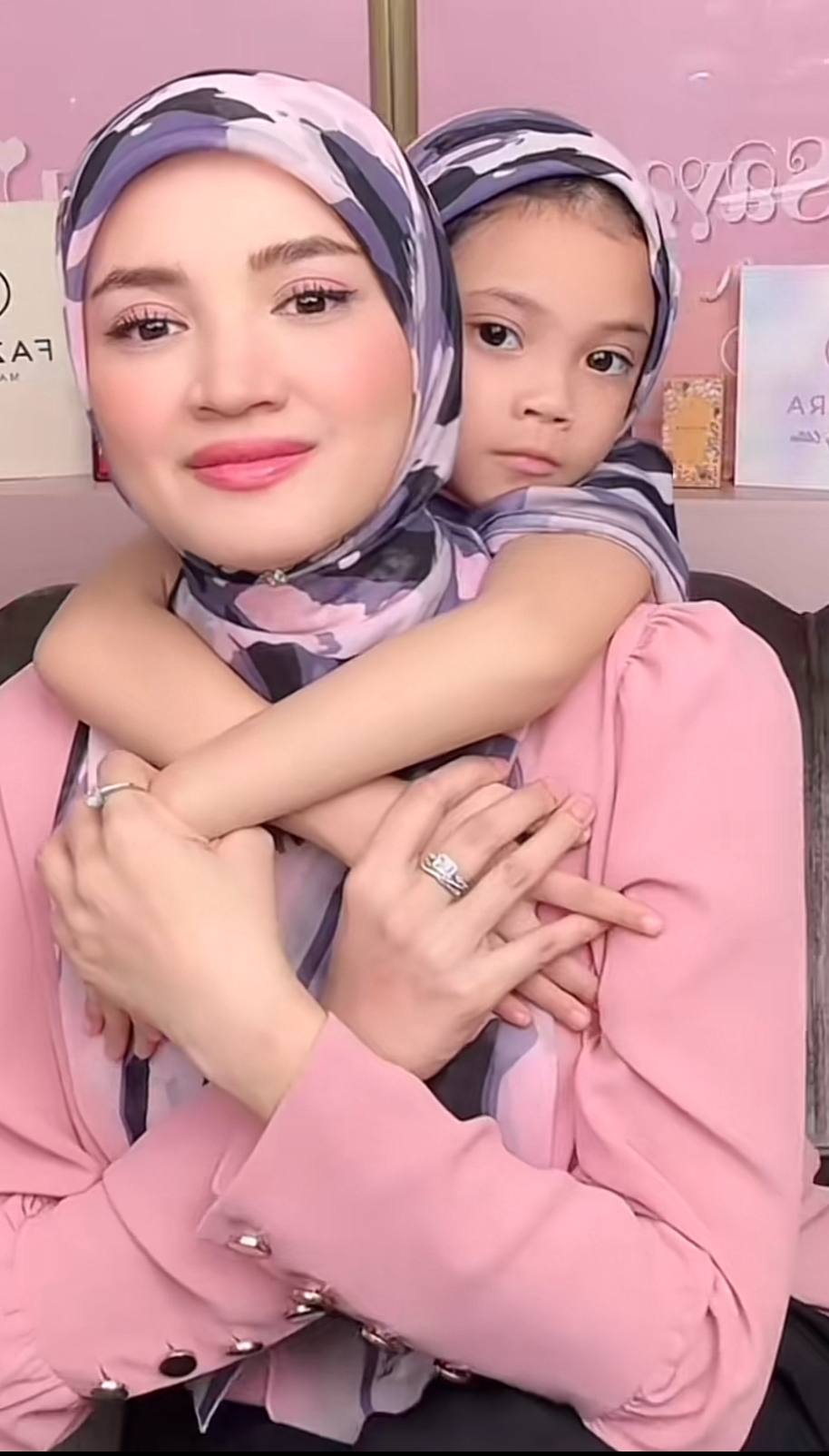 Fazura Tahu agama dan bertanggungjawab