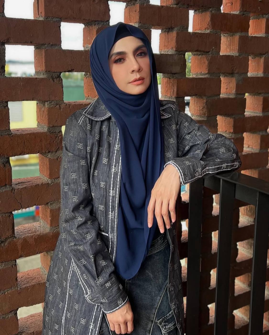 zizi kirana Minta abai komen negatif