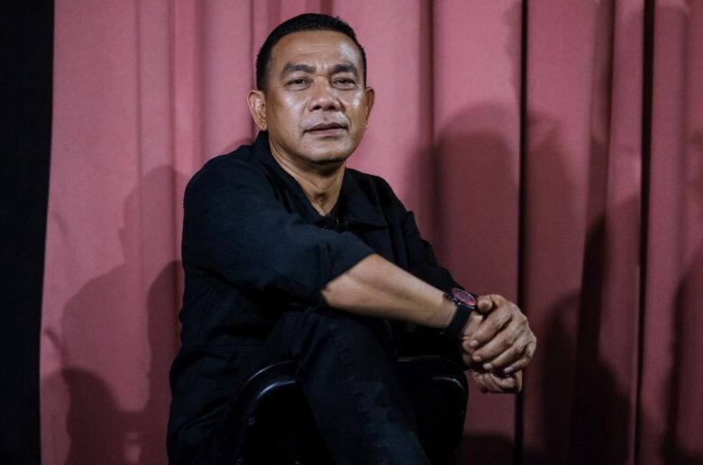 rosyam nor Selesa kerja sendiri