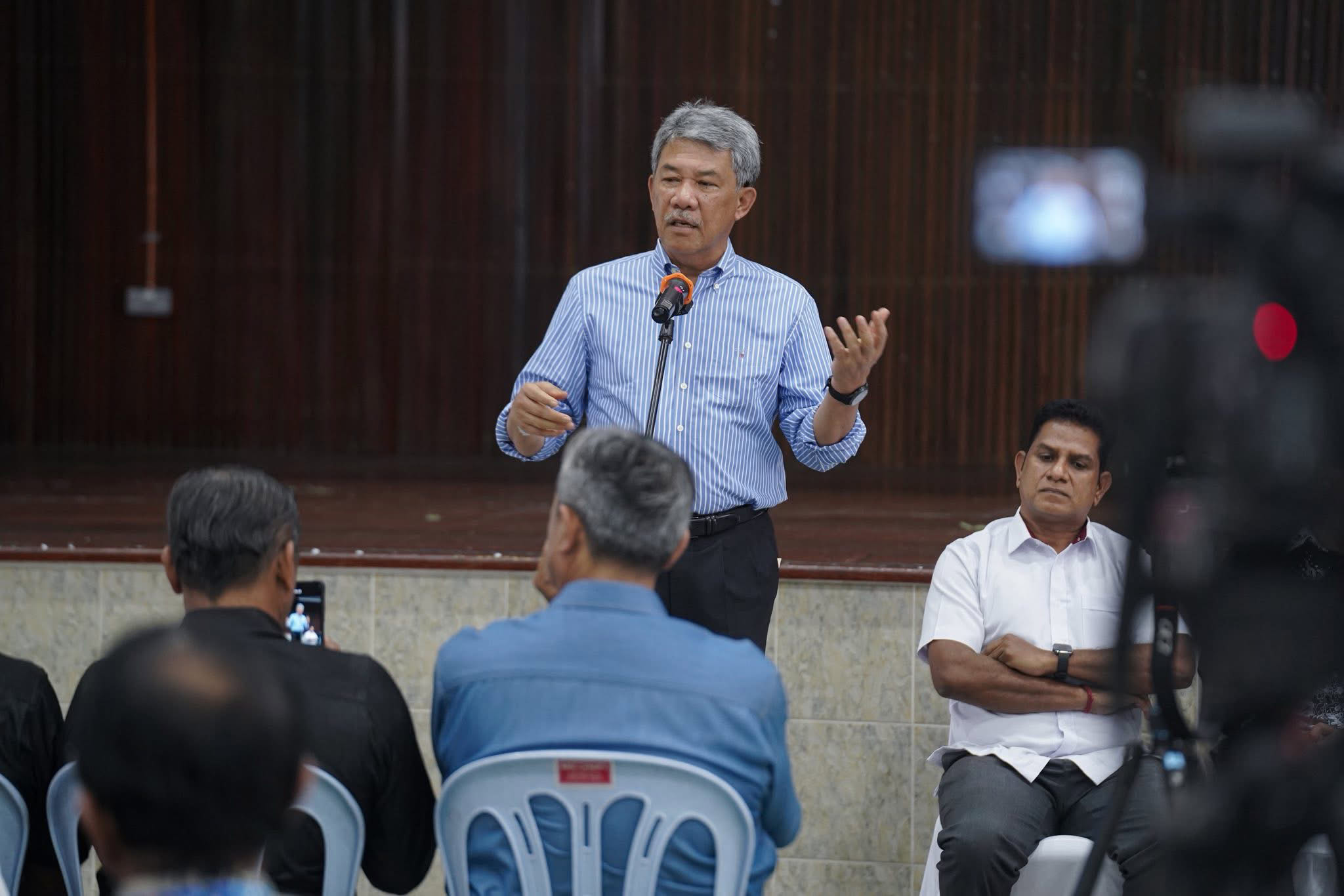 Jika dilaksanakan dalam bahasa kebangsaan