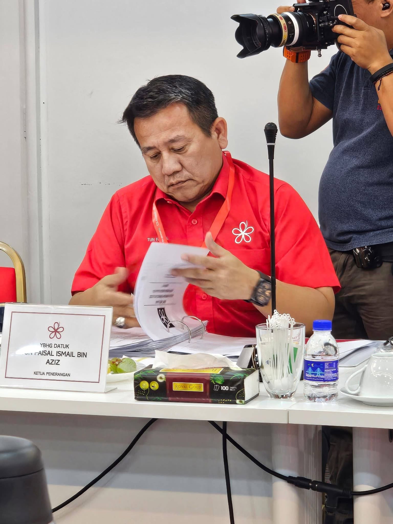 Muhyiddin Yassin letak jawatan