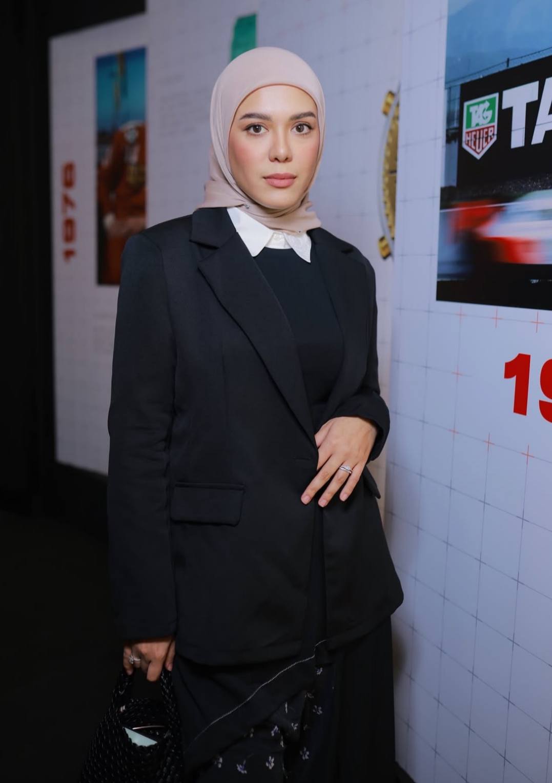 Julia farhana Ceburi bidang bisnes